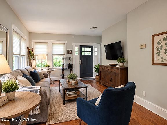 5th image of 68 Eleanor St