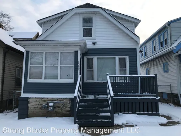 3252 N 42nd St, Milwaukee, WI 53216