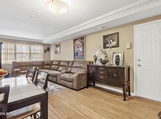 390 College Dr Unit 390, Edison, NJ 08817