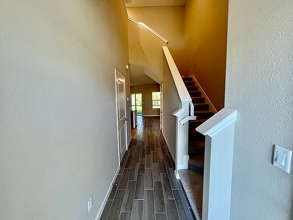 3rd image of 320 Boracay Circle St