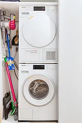 Rented by R New York