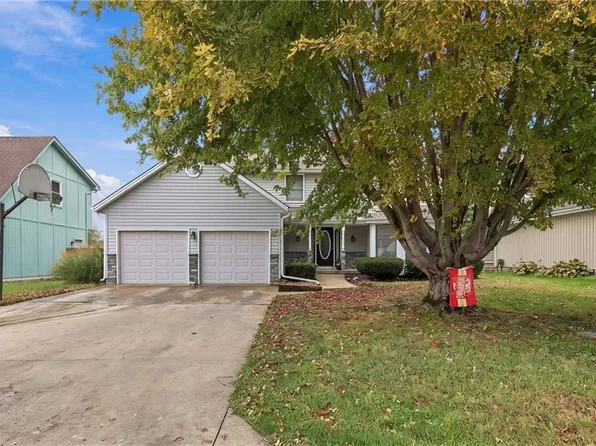 16207 Spring Valley Rd, Belton, MO 64012