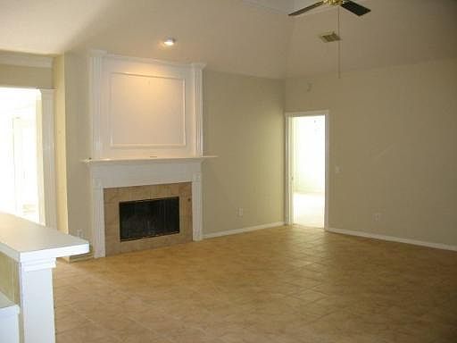 3rd image of 6751 LENDELL DR