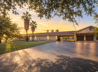 446 Quail Hollow Dr, Adkins, TX 78101