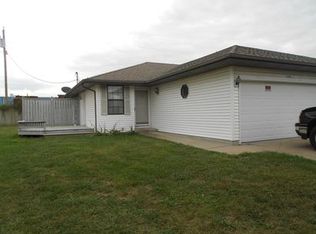 668-670 Meadowridge St, Nixa, MO 65714