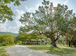 1144 Black Jack Hollow Rd, Utopia, TX 78884