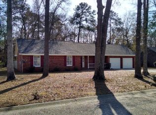 982 Dover Cir, Sumter, SC 29154