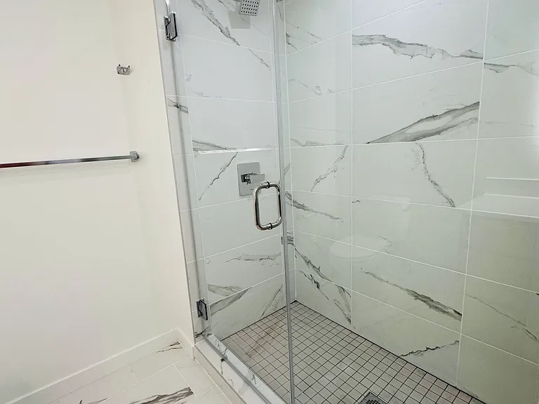 1648 NE 124th St #246 — Photo 12