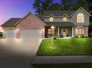 207 Amelia Dr, East Peoria, IL
