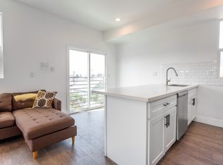 1369 1/2 W 36th St #4, Los Angeles, CA 90007