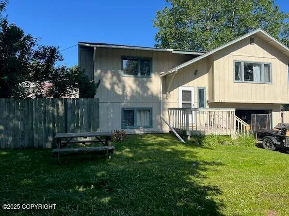 1500 Oxford Dr, Anchorage, AK 99503