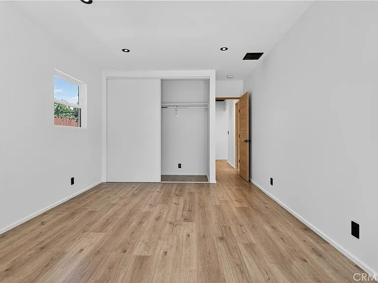 1713 W Alameda Ave — Photo 36