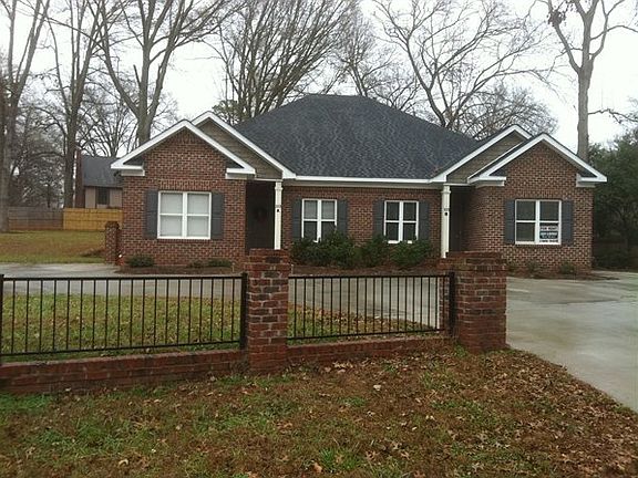 2nd image of 101A Greenwood Ave