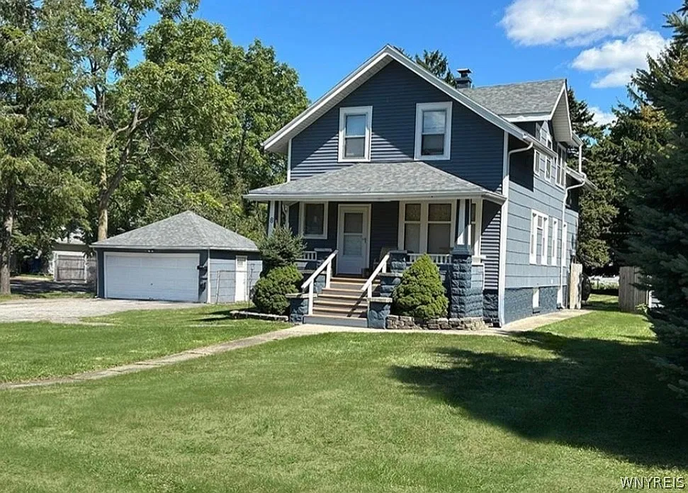 2 bed, 1.0 bath, 1000 sqft, $1,800 — Photo 1
