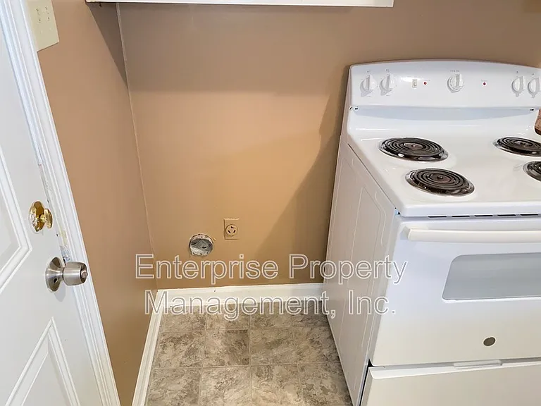 6519 Birkenhead Rd — Photo 10