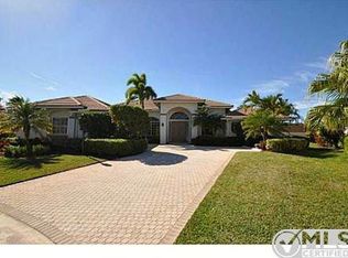 17955 Fairoaks Way, Boca Raton, FL 33498