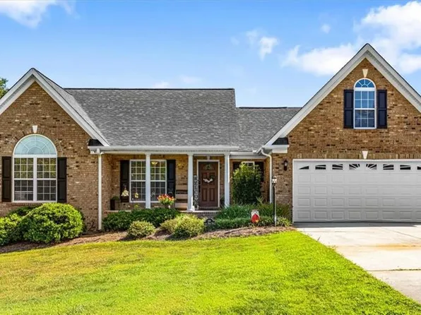 129 Club House Dr, Reidsville, NC 27320