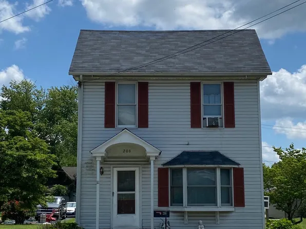 206 Commerce St, Harrington, DE 19952