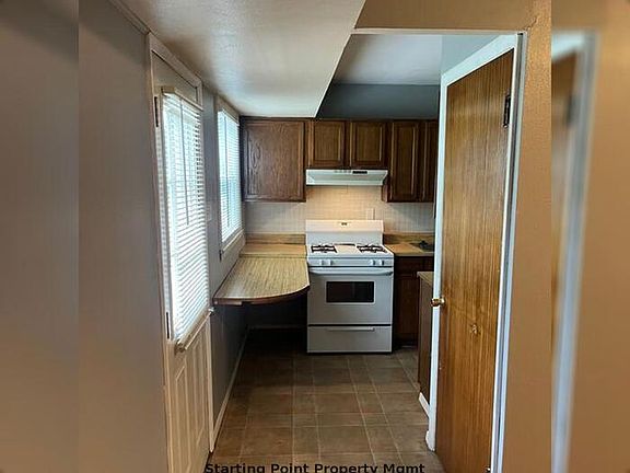 5th image of 224 Presley Dr
