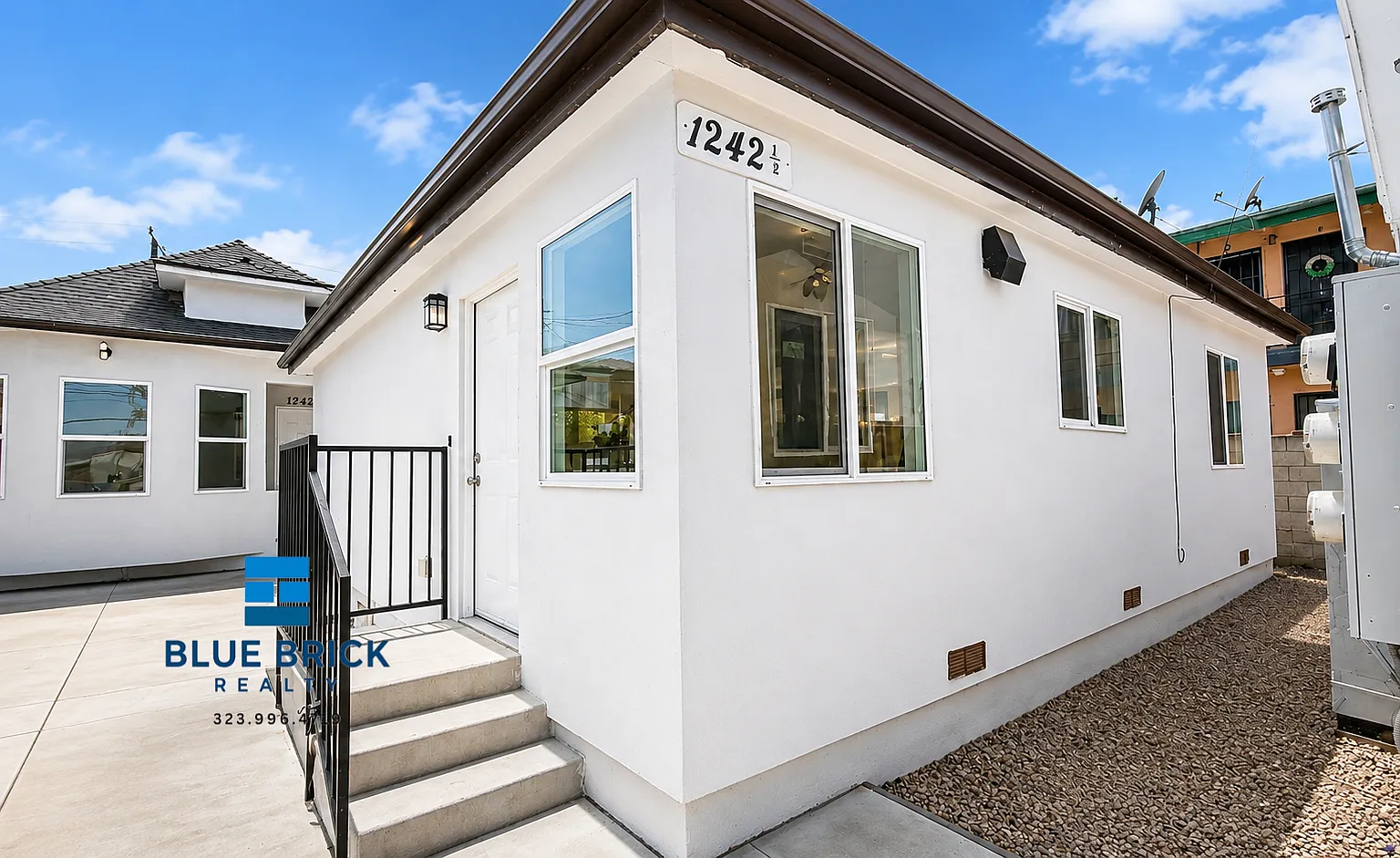 Bright & Spacious 3BR Home in a Convenient Location — Photo 3