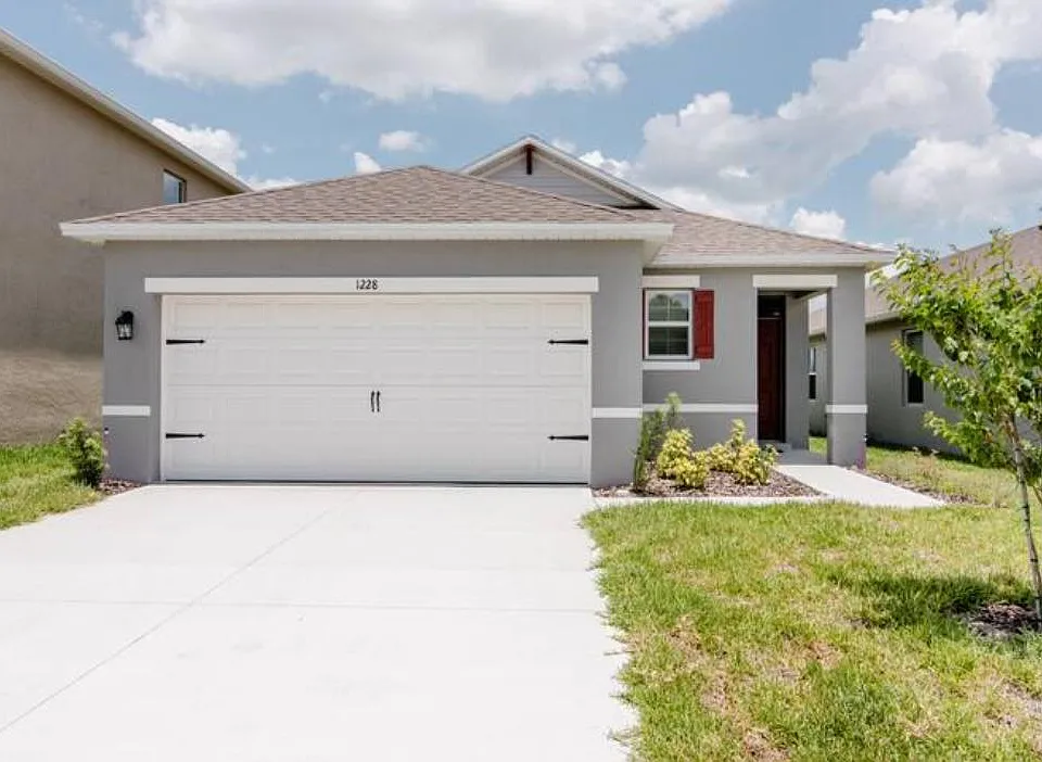 1228 Winter Gray Cir