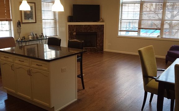 2nd image of 1671 N Claremont Ave APT 4W