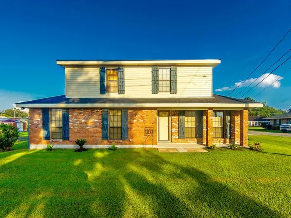 1300 E Camellia Dr, Thibodaux, LA 70301