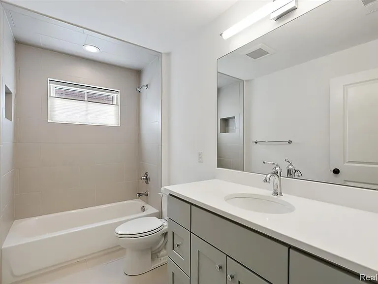 811 Smith Ave — Photo 33