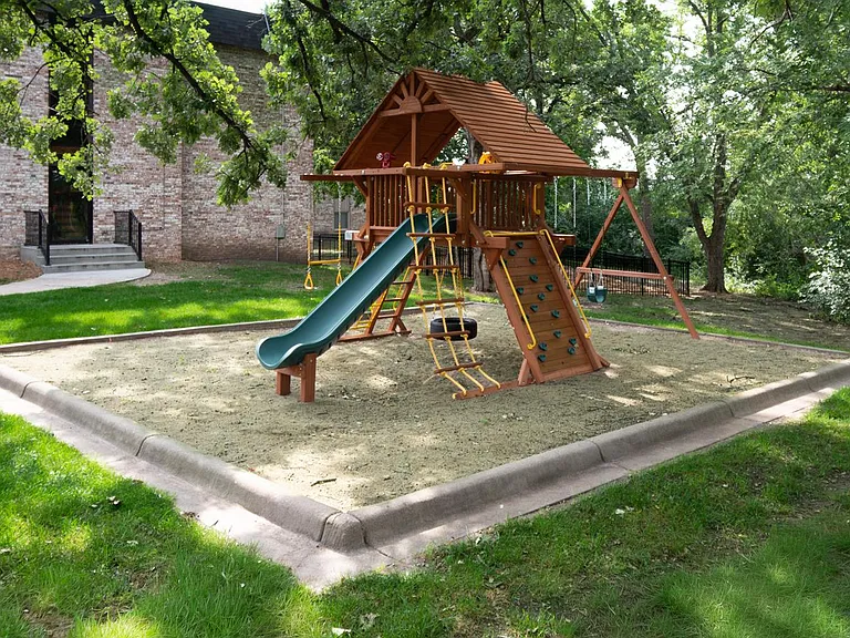 Creekwood Estates — Photo 7