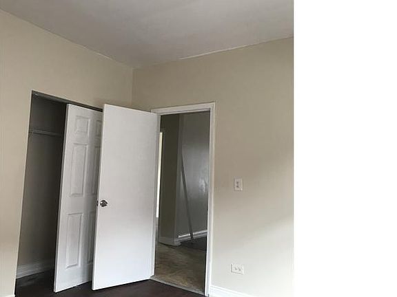 5th image of 7608 S Essex Ave #202