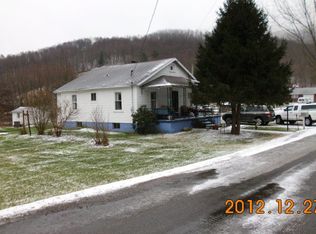 129 Bowman Rd, Bluefield, VA 24605