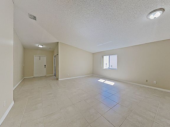 4th image of 10221 SW 23rd Ct