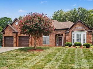 1523 Sweetgum Ln, Matthews, NC 28105