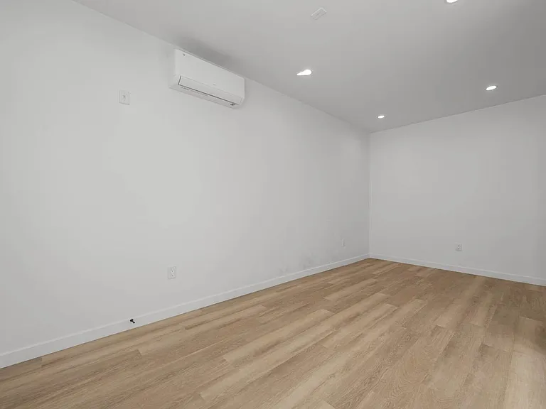 4189 Leimert Blvd — Photo 20