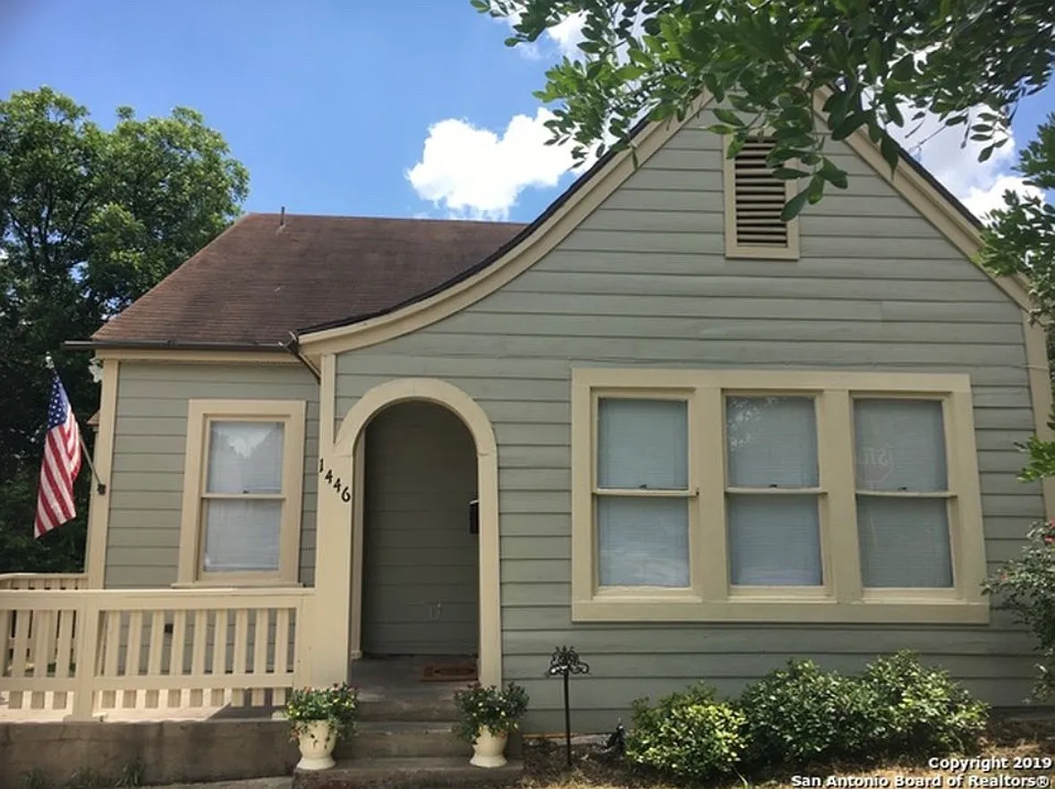 2 bed, 1207 sqft, $1,895 — Photo 2