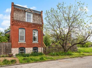 1871 Madison St, Saint Louis, MO 63106