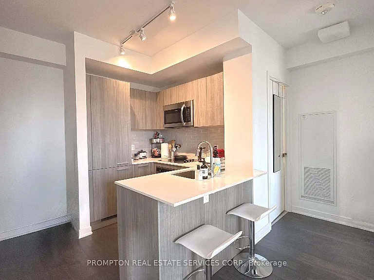 3 Gloucester St #1206 — Photo 11