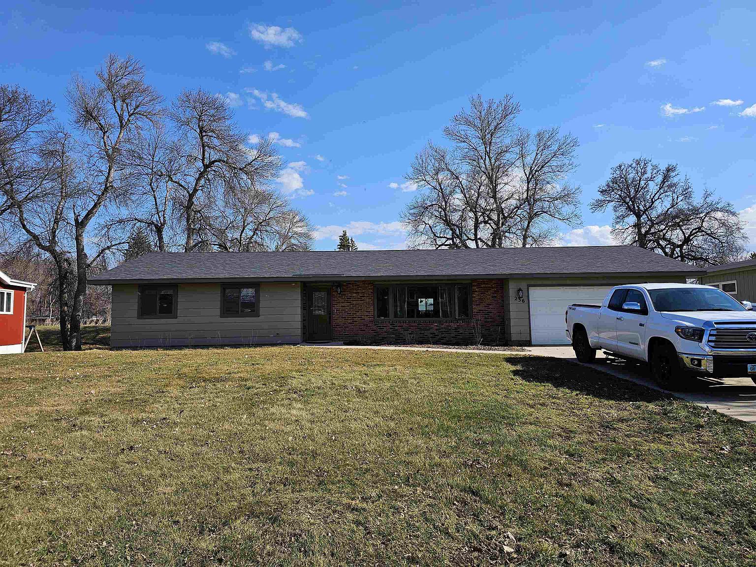 236 Souris Dr, Minot, ND 58701 MLS 240607 Zillow