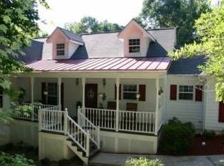 104 Hannah Brook Ln, Cleveland, GA 30528