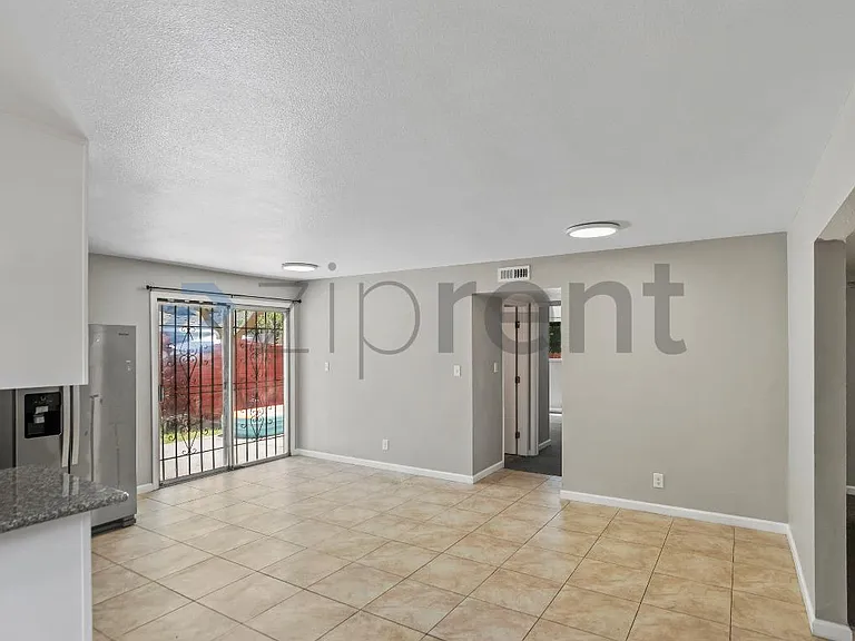 2650 109th Ave #1 — Photo 17
