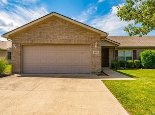 120 Zinfandel Dr, Englewood, OH 45322