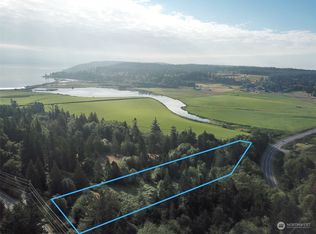 38 Red Cedar Ln, Oak Harbor, WA 98277