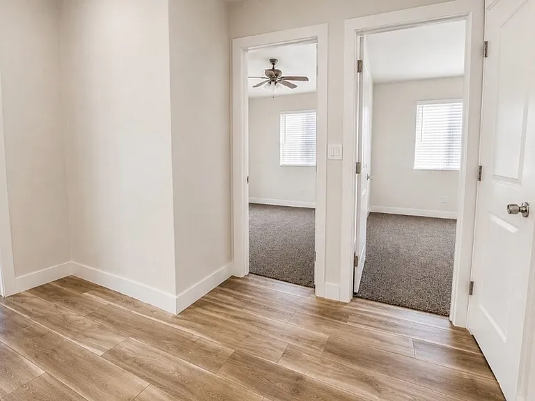 7032 Golden Desert Ave — Photo 9
