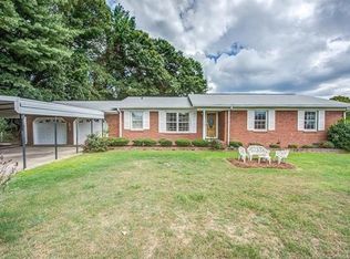 209 Quail Dr, Dallas, NC 28034