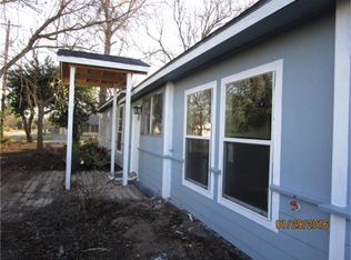 130 E Wilkins St, Angleton, TX 77515