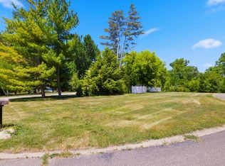 29102 Terrence St, Livonia, MI 48154
