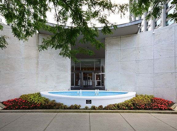 2nd image of 3600 N Lake Shore Dr APT 303