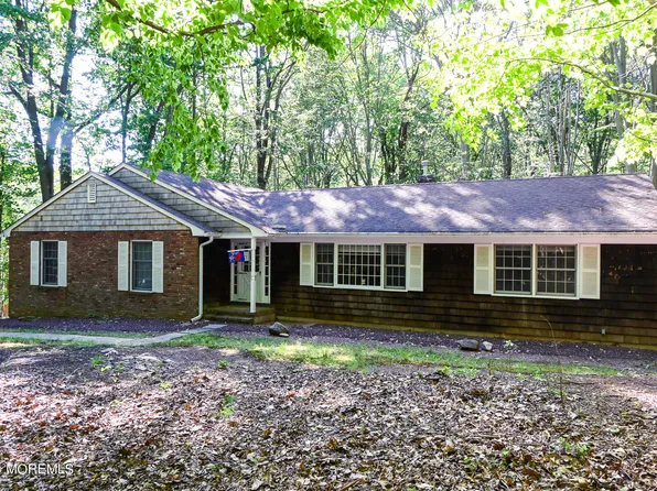 7 Deer Path, Holmdel, NJ 07733
