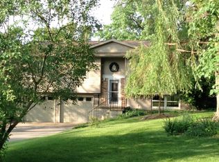 4059 Stewart Rd NE, Iowa City, IA 52240