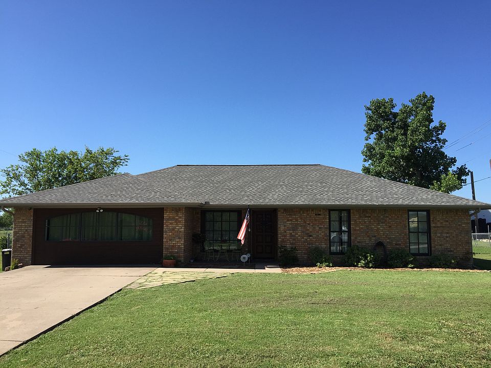 1st image of 102 Tracy Dr